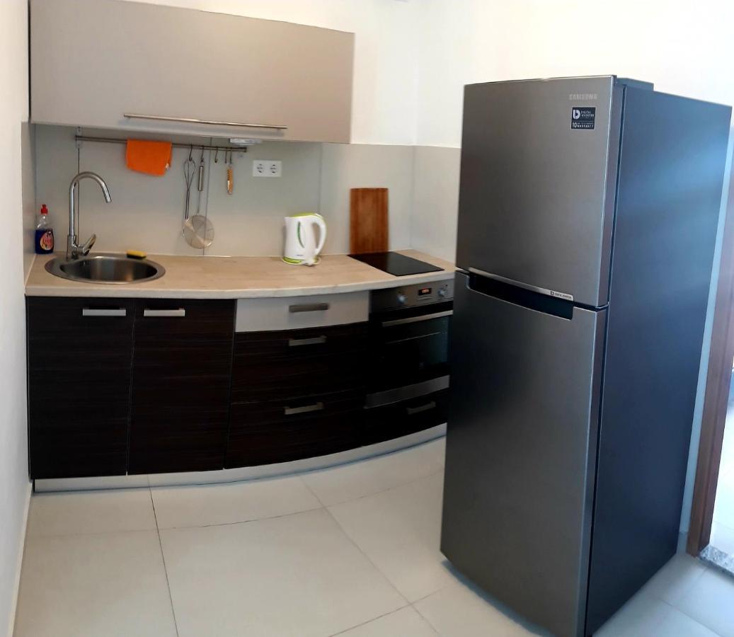 Apartments Dubravka Pirovac Luaran gambar