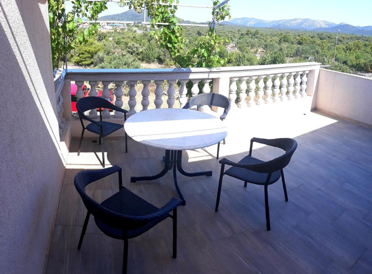 Apartments Dubravka Pirovac Bilik gambar