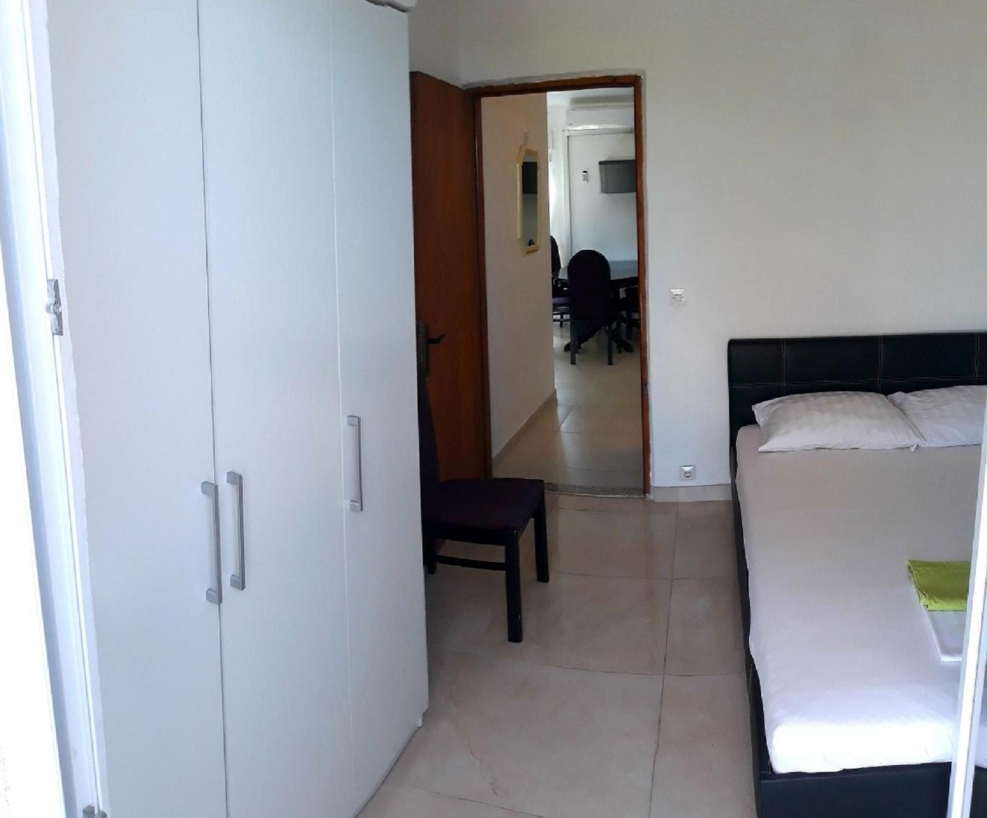 Apartments Dubravka Pirovac Bilik gambar
