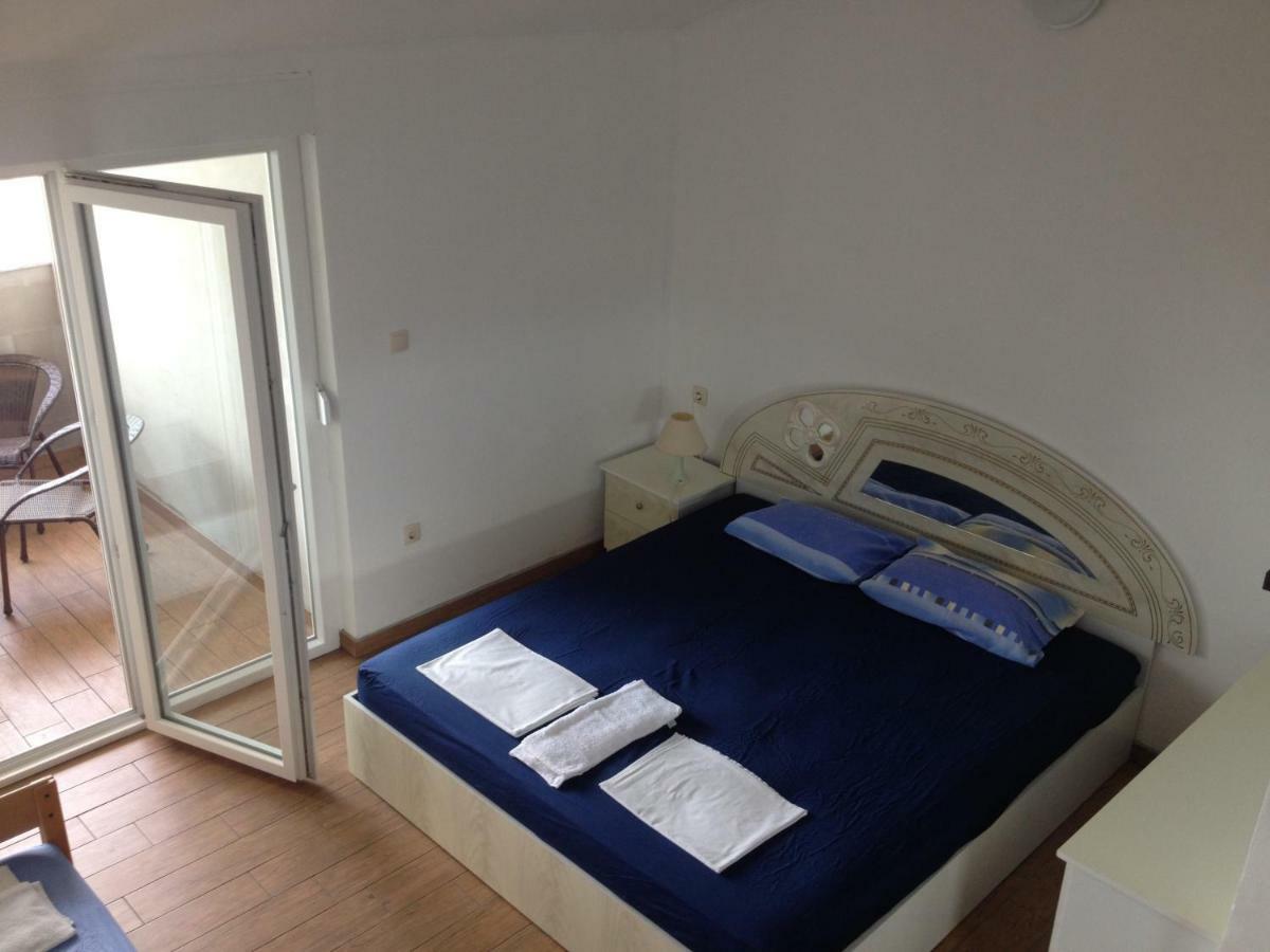 Apartments Dubravka Pirovac Bilik gambar