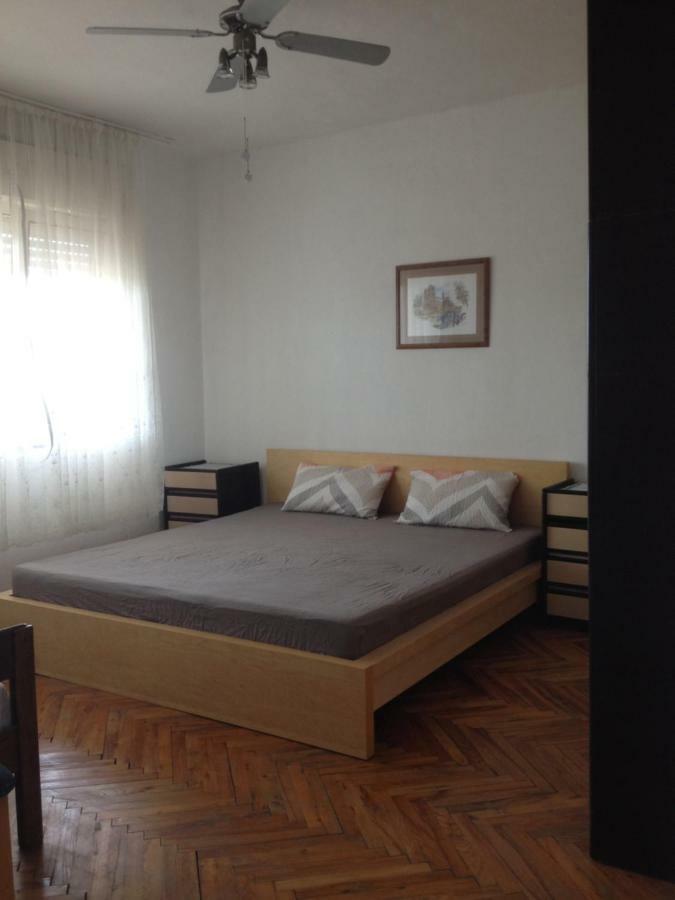 Apartments Dubravka Pirovac Luaran gambar