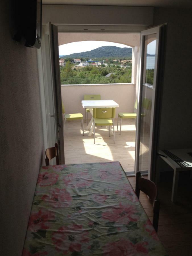 Apartments Dubravka Pirovac Luaran gambar